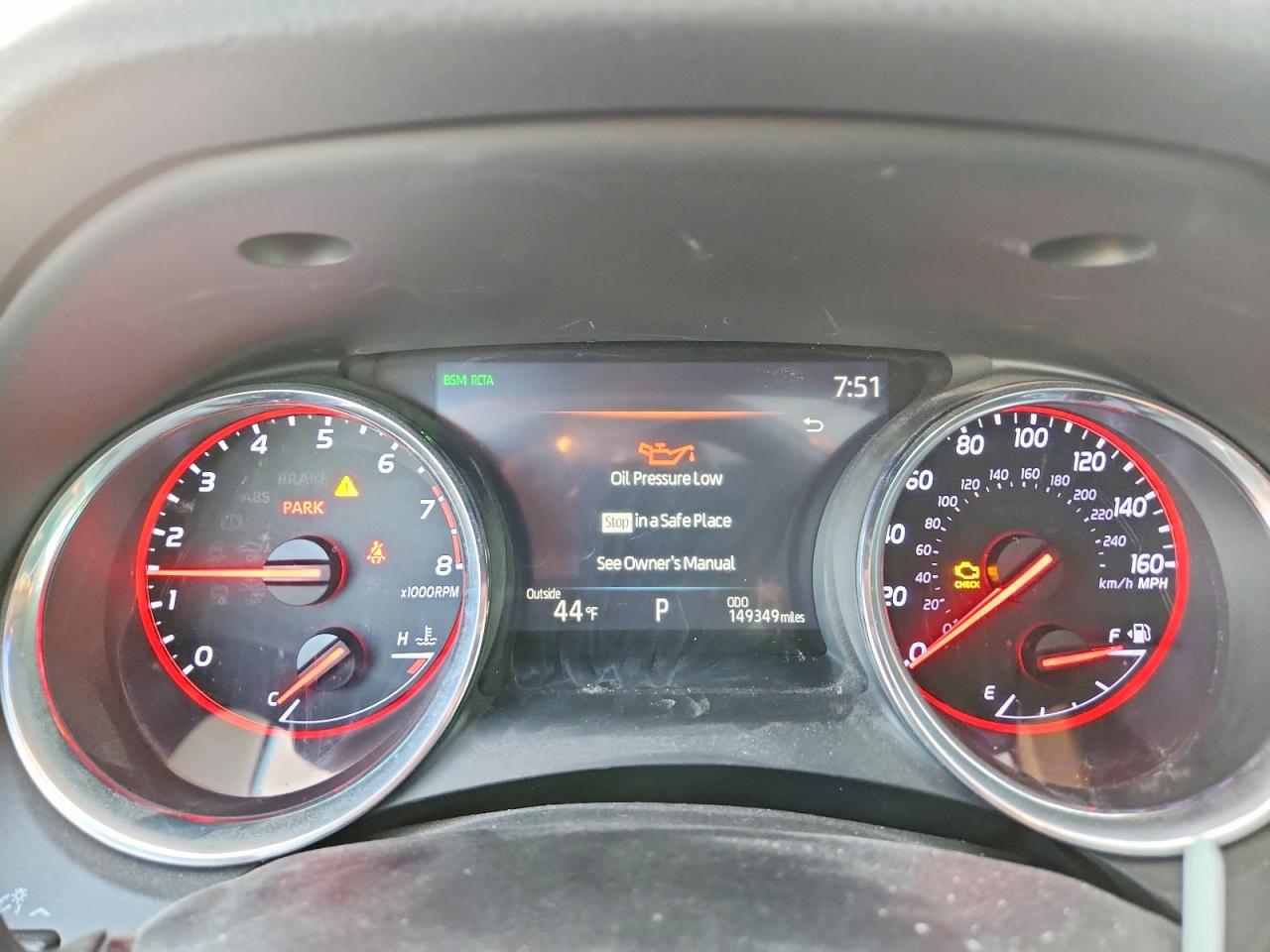 2019 TOYOTA CAMRY XSE photo 9
