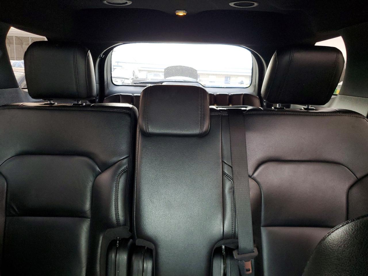 2018 FORD EXPLORER XLT photo 10