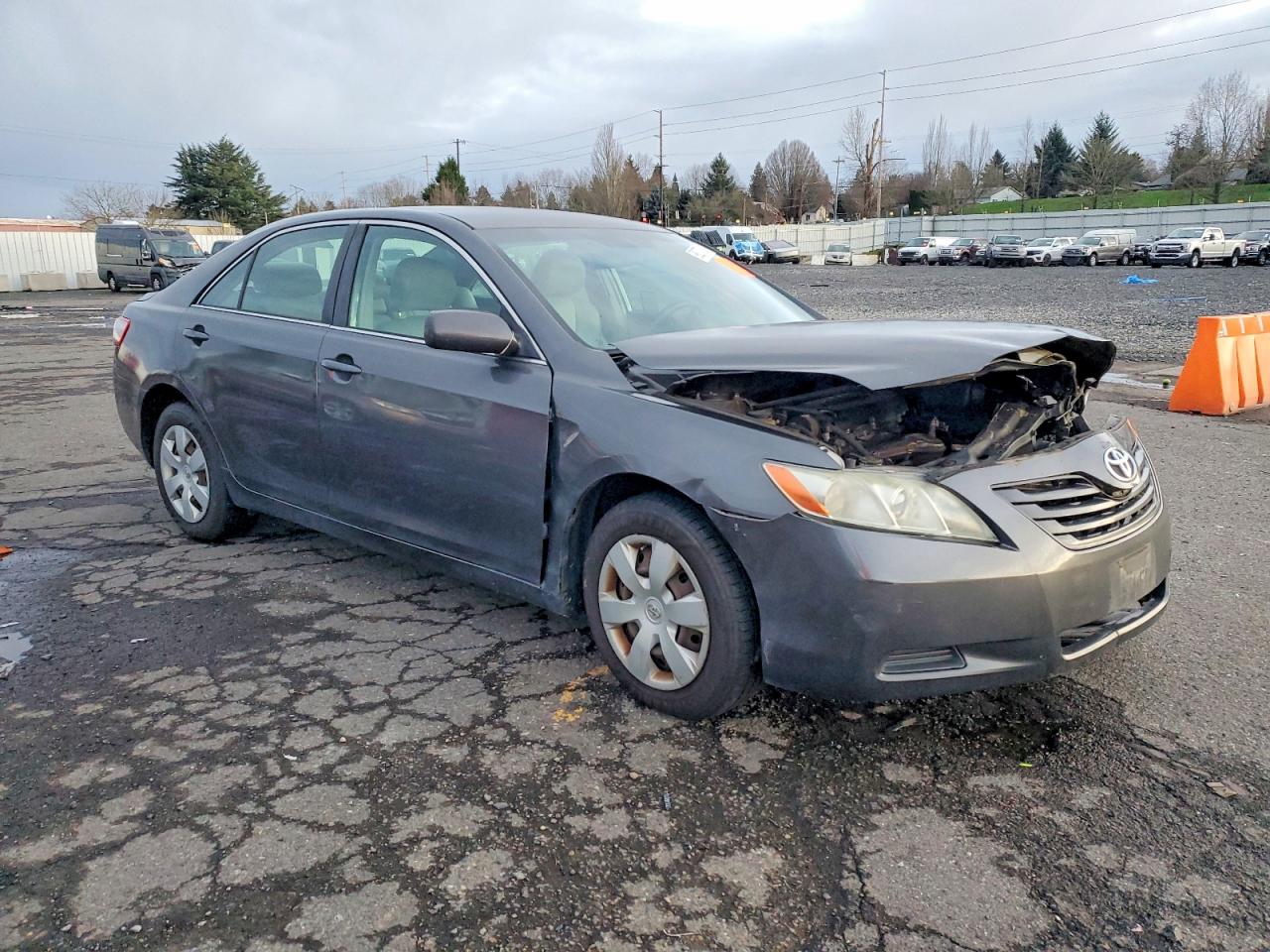 2009 TOYOTA CAMRY LE photo 4
