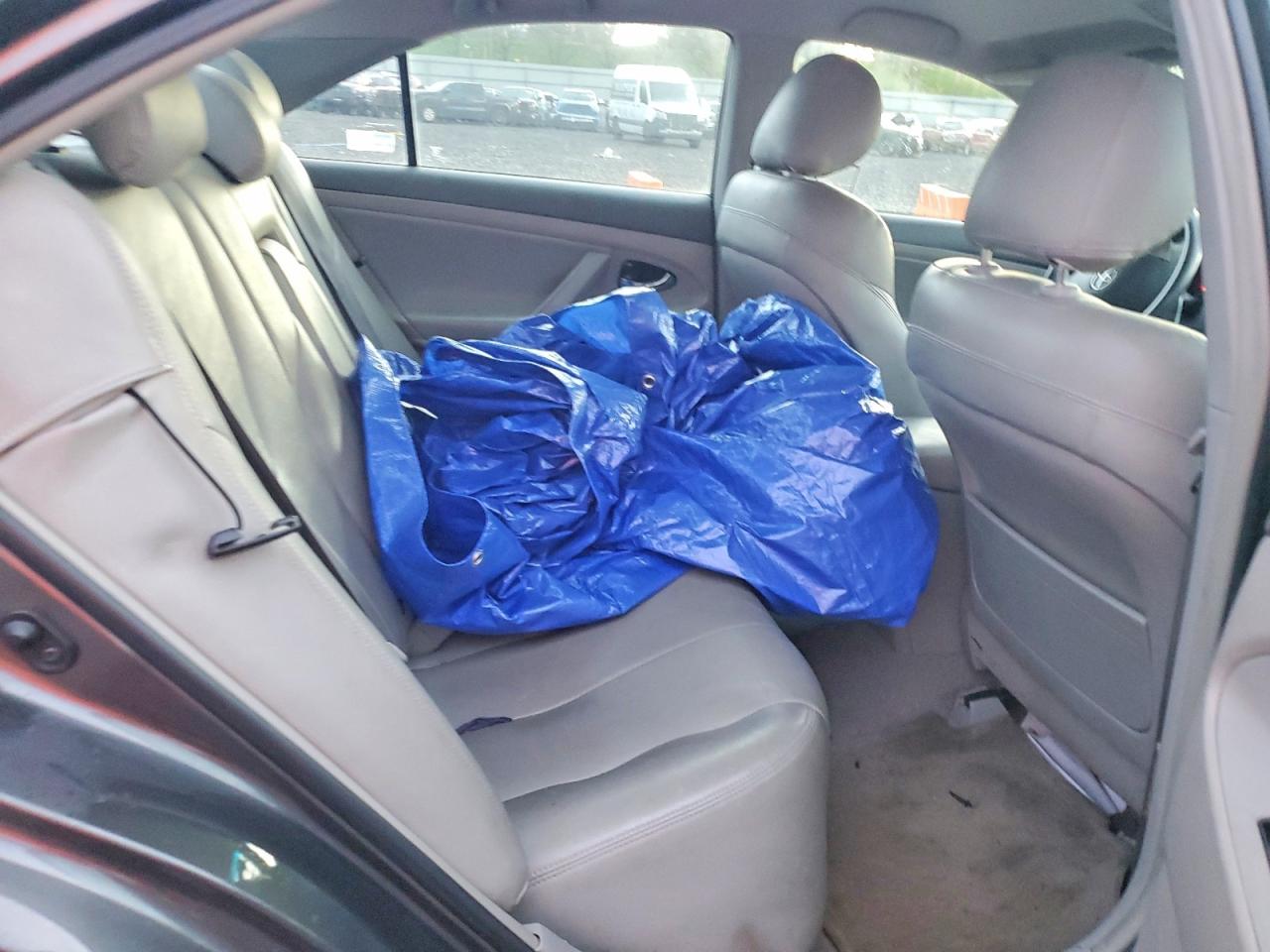 2009 TOYOTA CAMRY LE photo 10