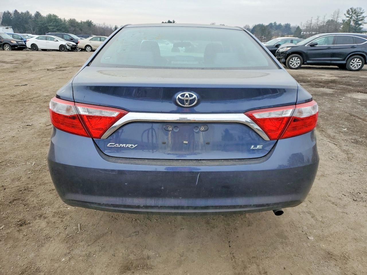 2016 TOYOTA CAMRY LE photo 6