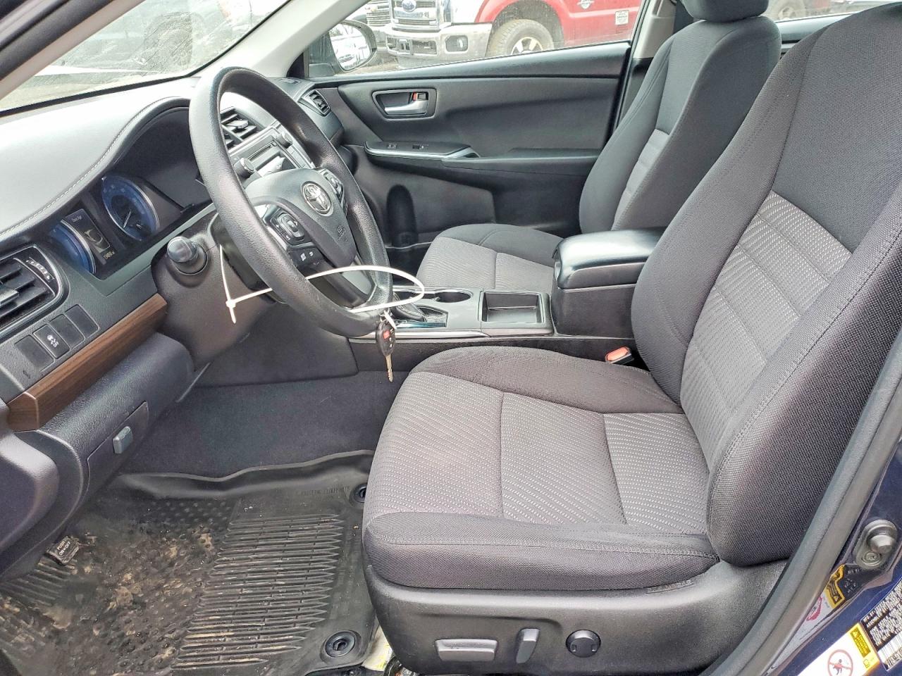 2016 TOYOTA CAMRY LE photo 7