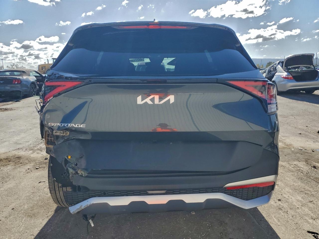 2025 KIA SPORTAGE LX photo 6