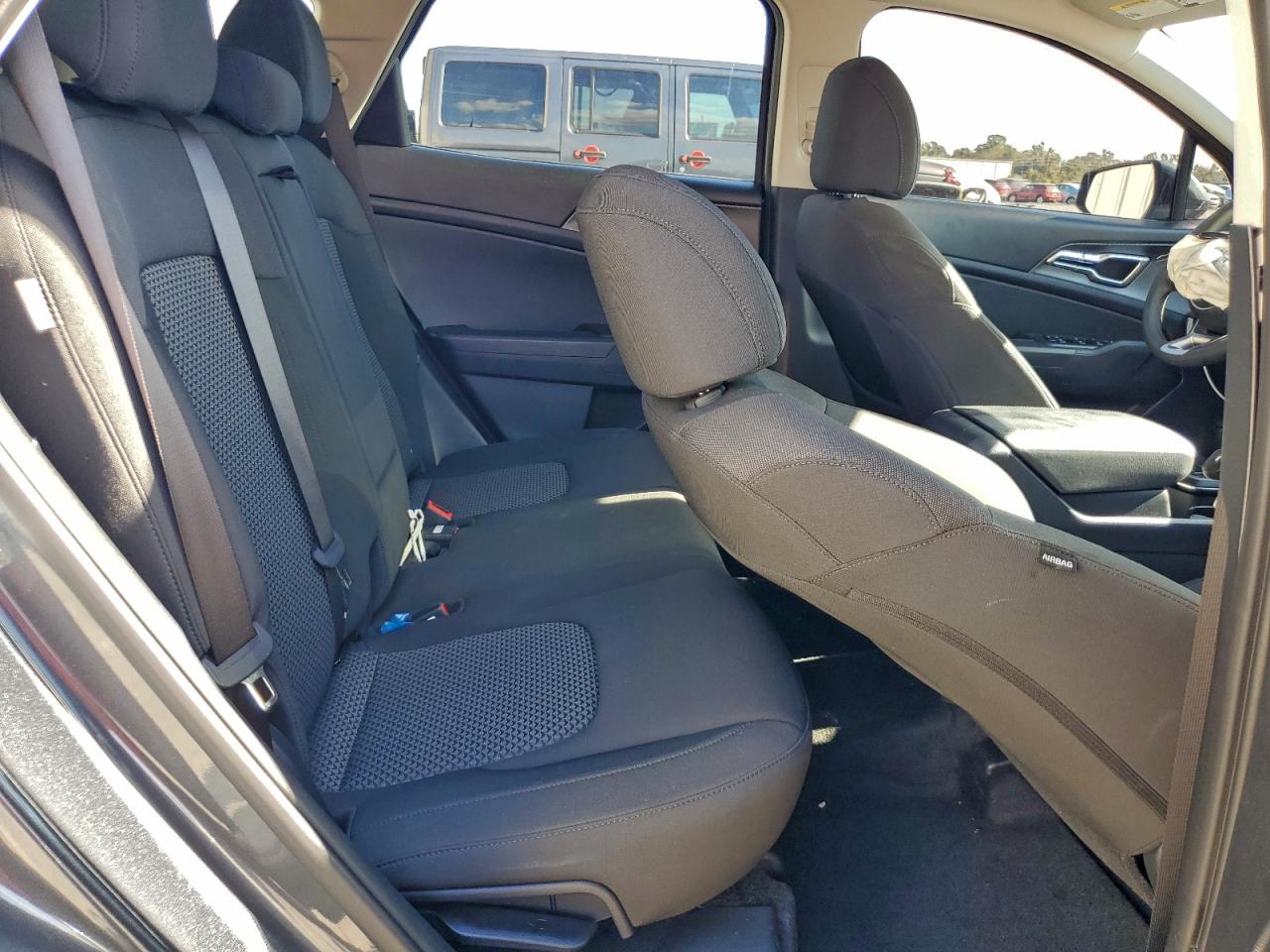 2025 KIA SPORTAGE LX photo 11