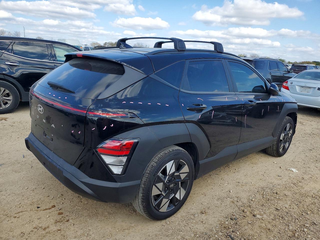 2025 HYUNDAI KONA SEL photo 3