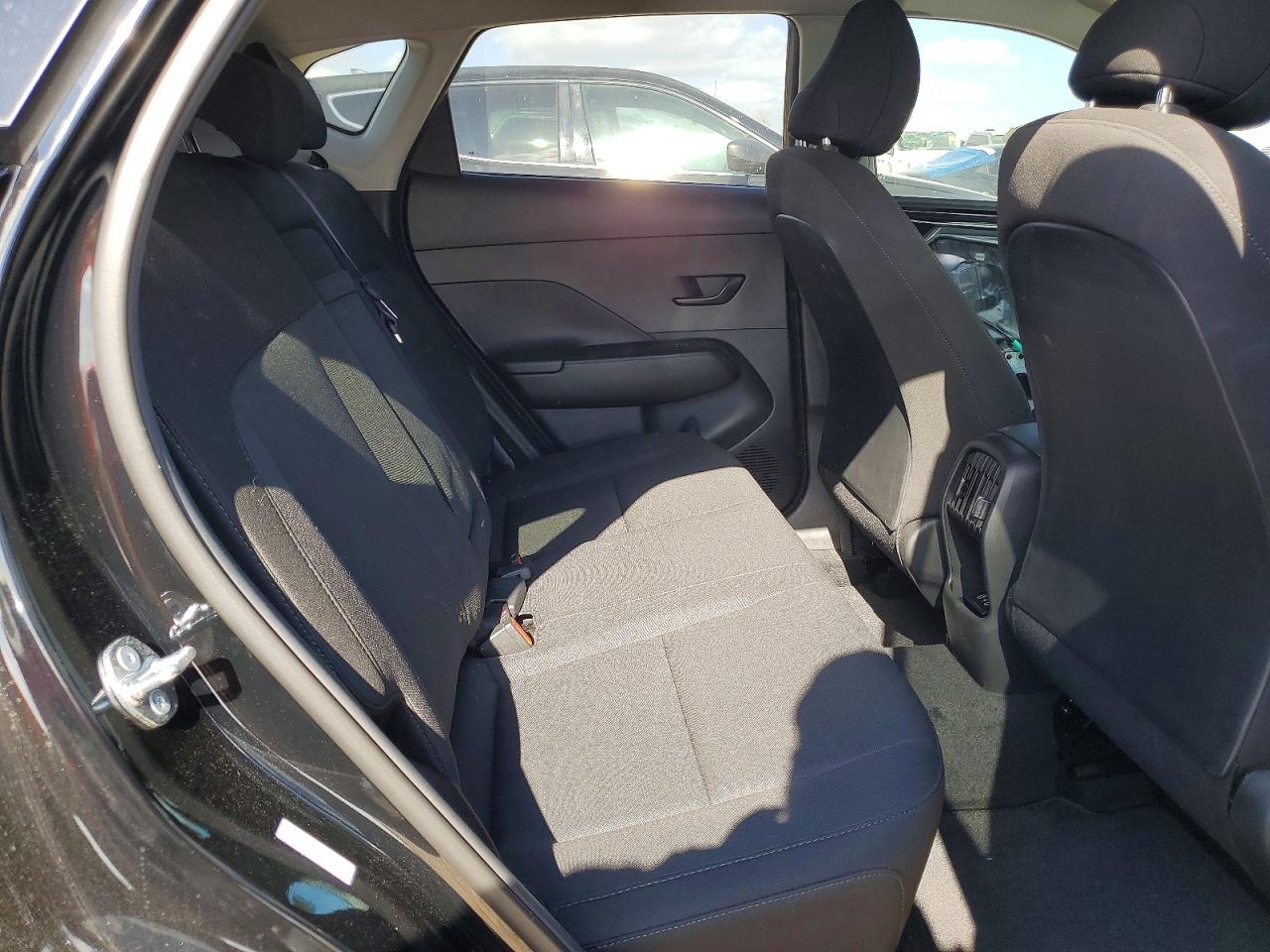 2025 HYUNDAI KONA SEL photo 10