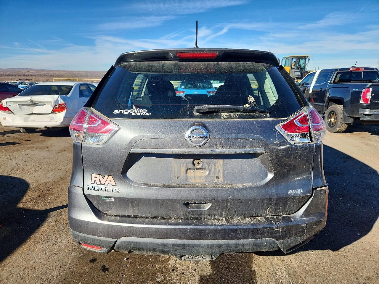 2016 NISSAN ROGUE S photo 6