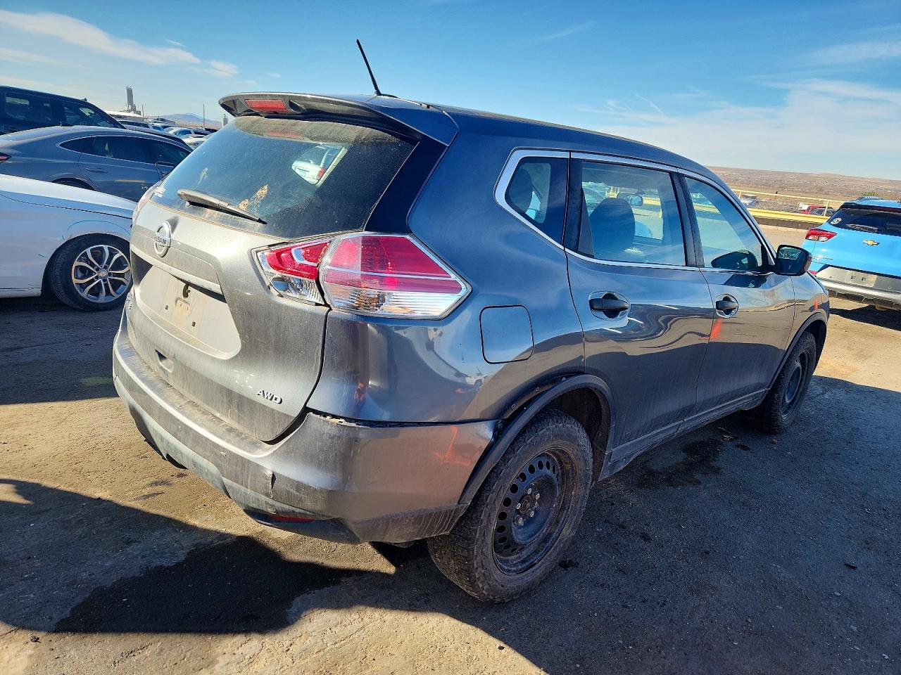 2016 NISSAN ROGUE S photo 3
