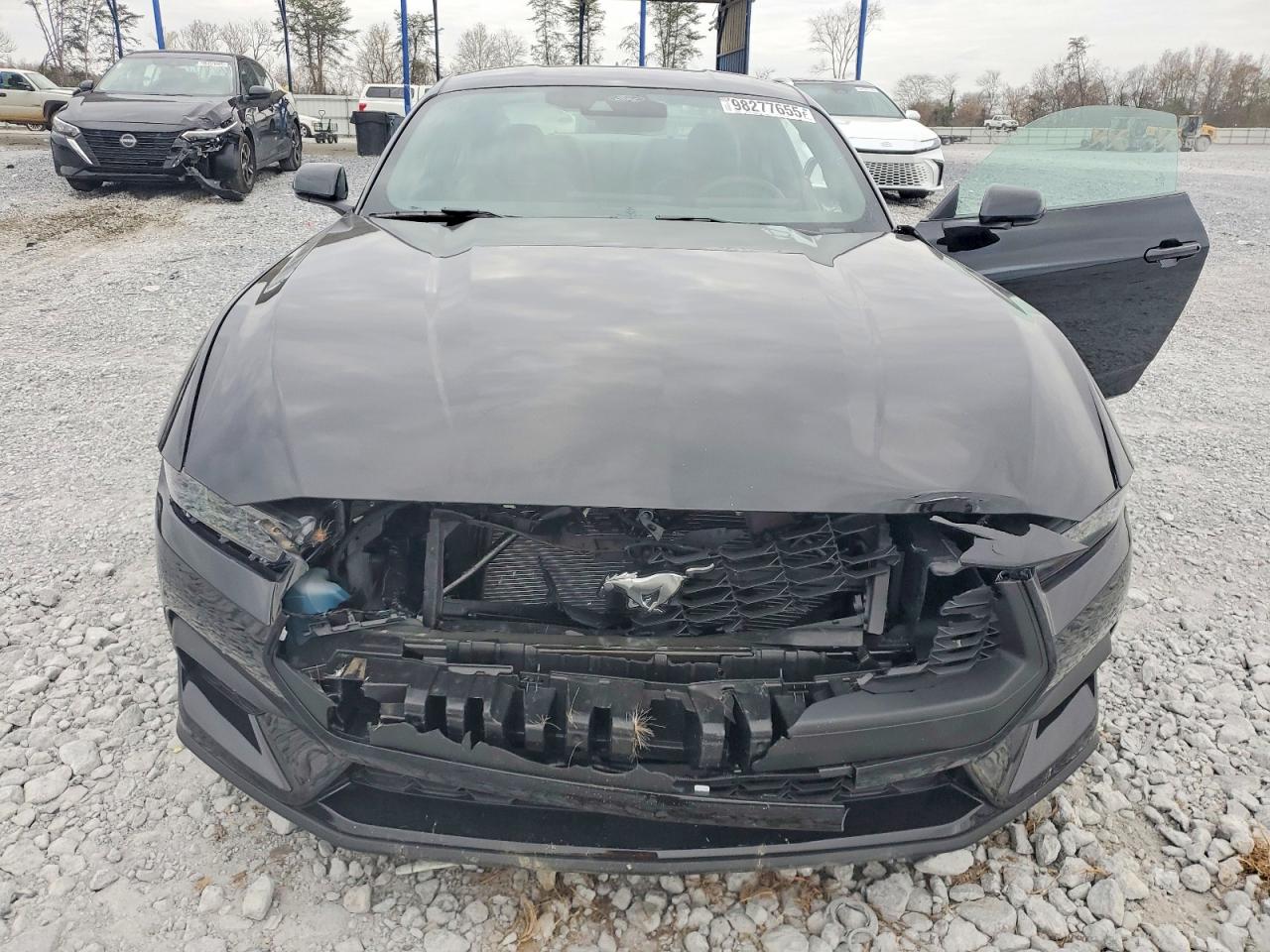 2025 FORD MUSTANG photo 5