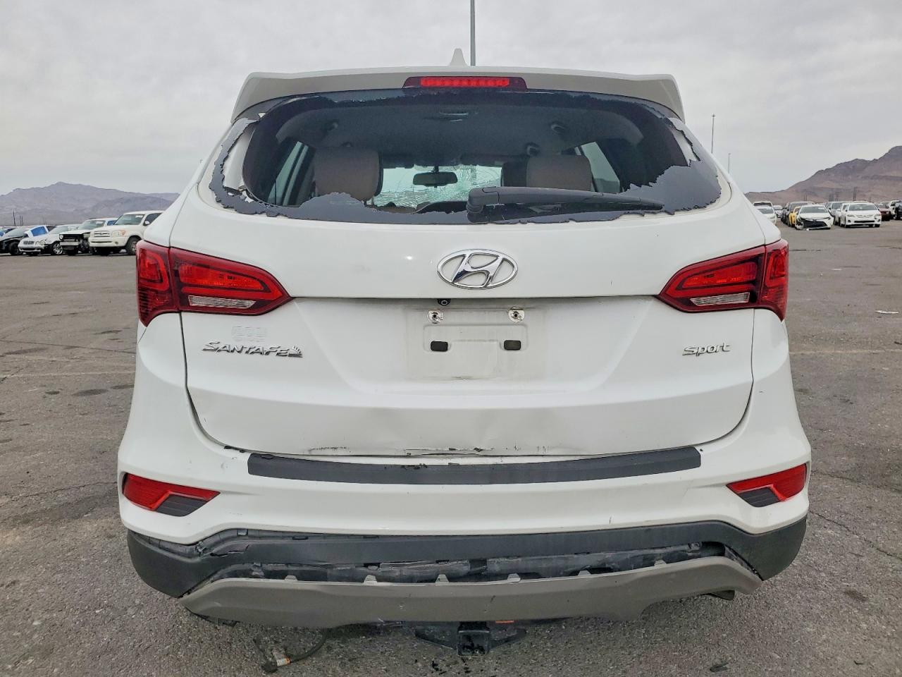 2017 HYUNDAI SANTA FE SPORT photo 6