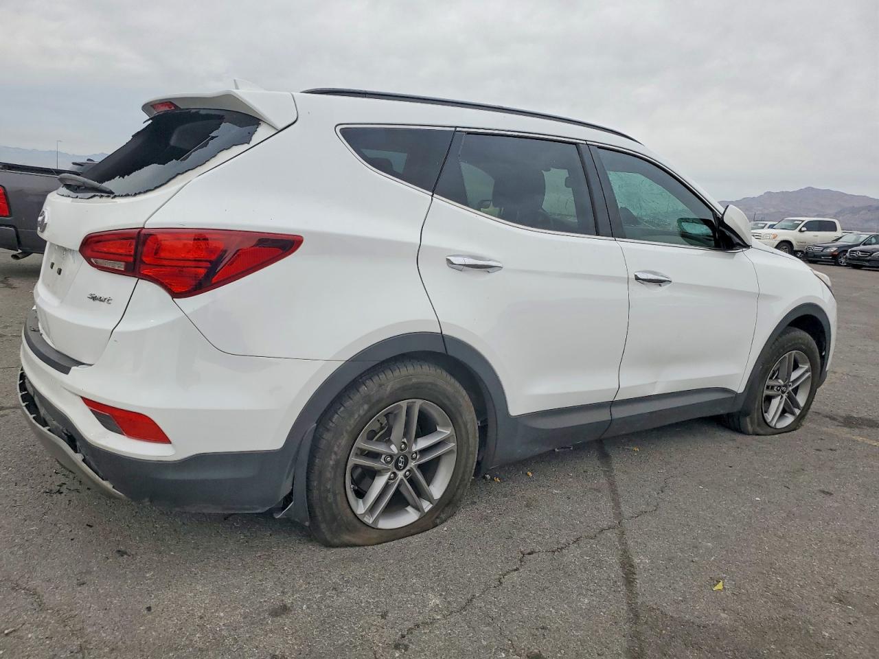 2017 HYUNDAI SANTA FE SPORT photo 3