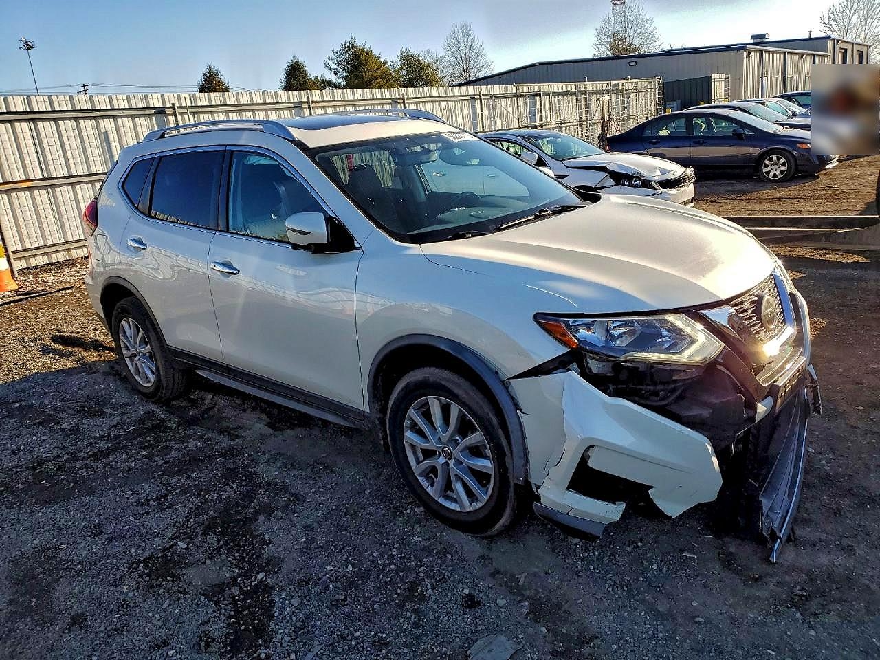 2018 NISSAN ROGUE S photo 4