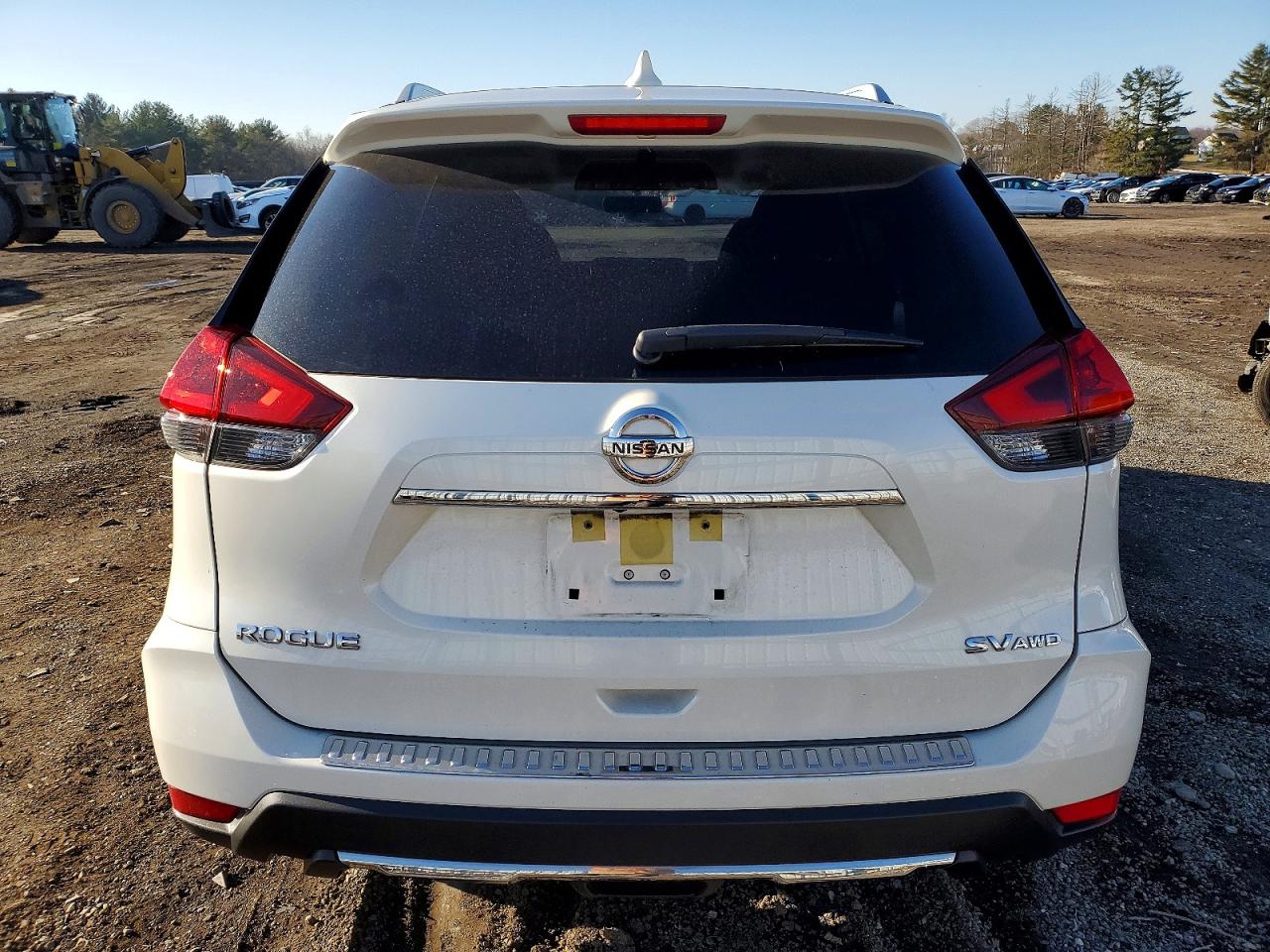 2018 NISSAN ROGUE S photo 6