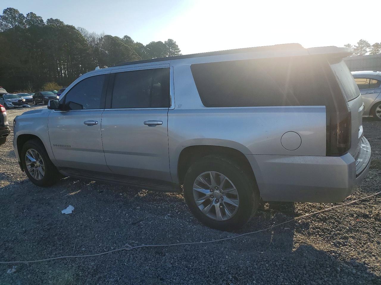 2018 CHEVROLET SUBURBAN C1500 LT photo 4