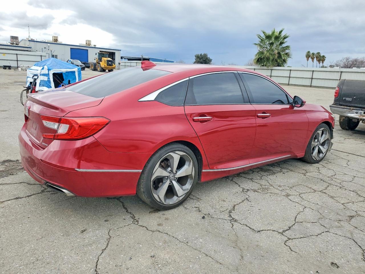 2018 HONDA ACCORD TOURING photo 3