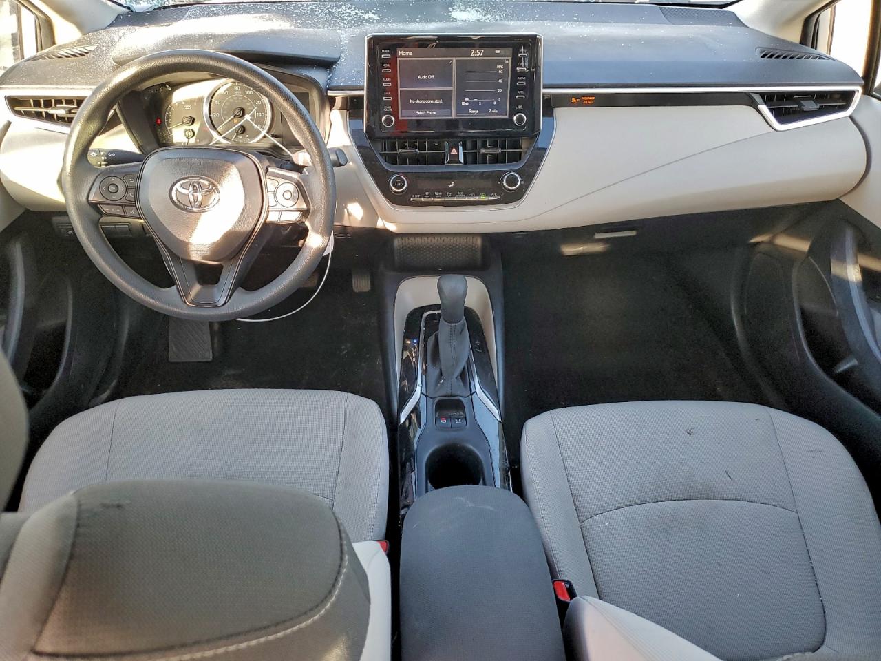 2020 TOYOTA COROLLA LE photo 8