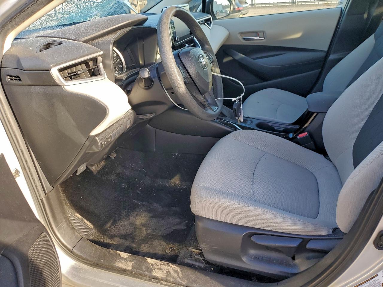 2020 TOYOTA COROLLA LE photo 7