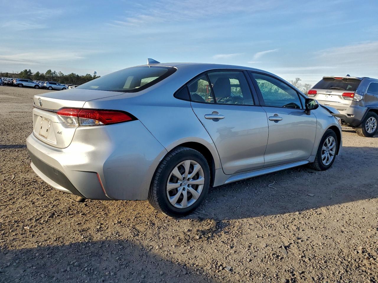 2020 TOYOTA COROLLA LE photo 3