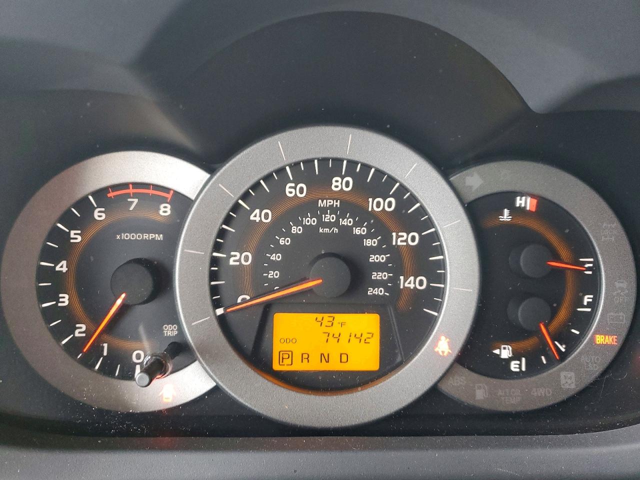 2011 TOYOTA RAV4 photo 9