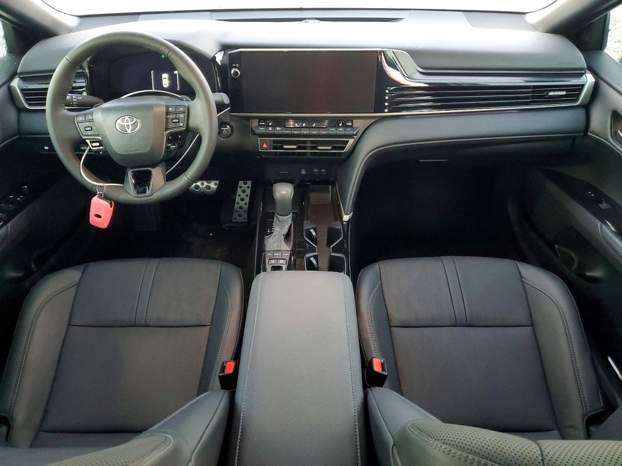 2025 TOYOTA CAMRY XSE photo 8