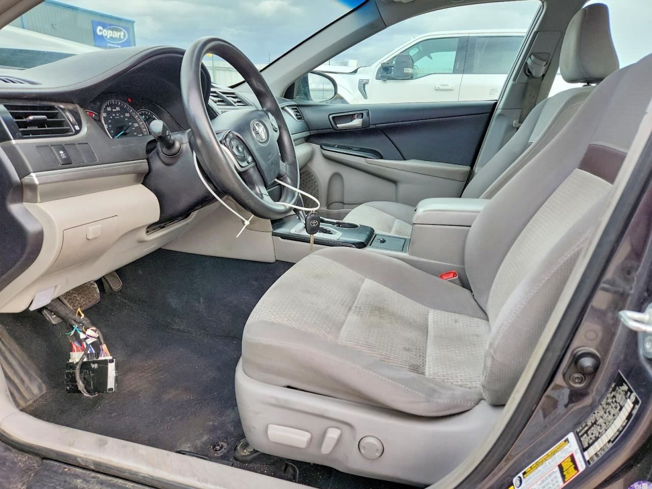 2013 TOYOTA CAMRY L photo 13