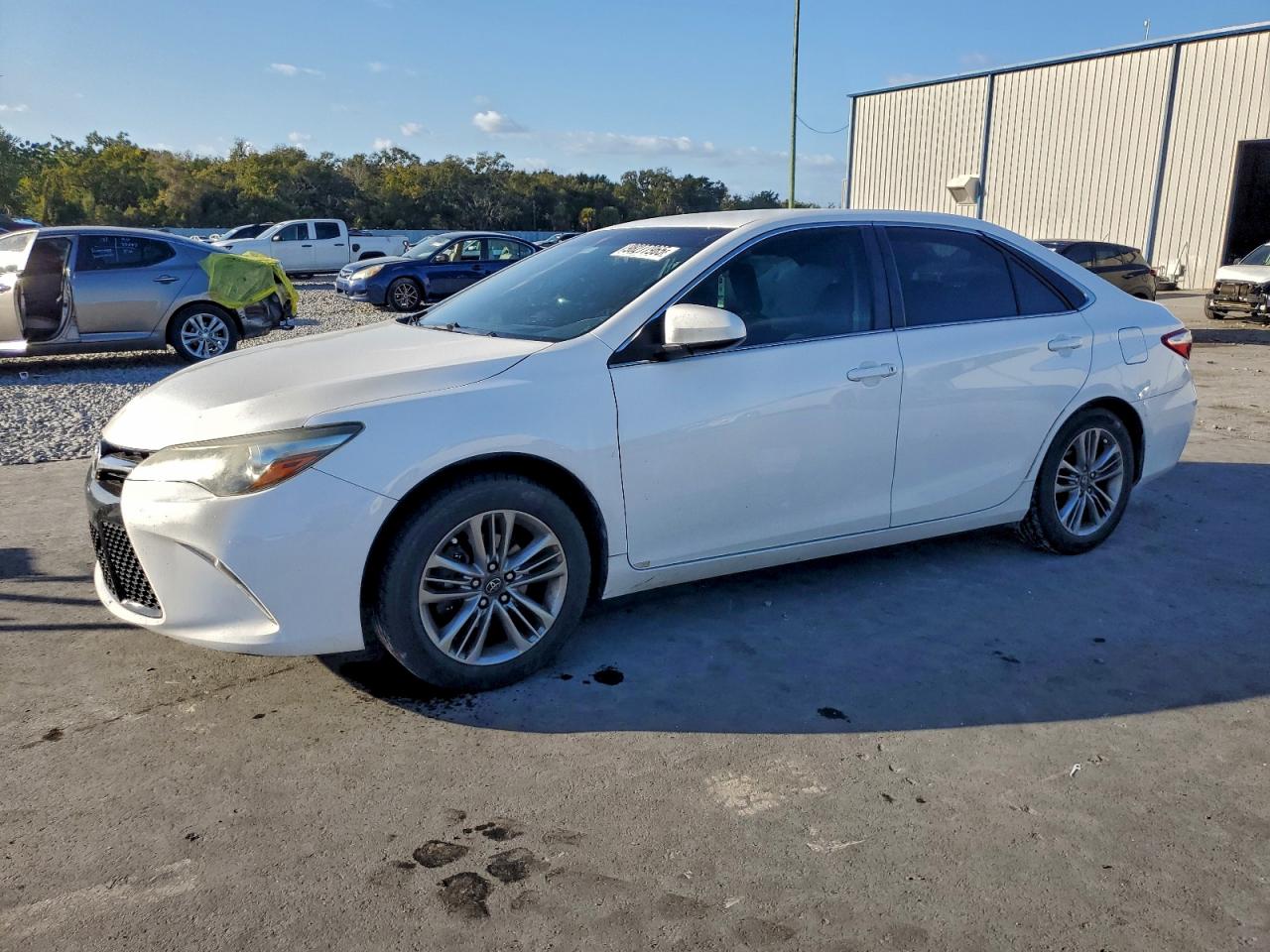 2016 TOYOTA CAMRY