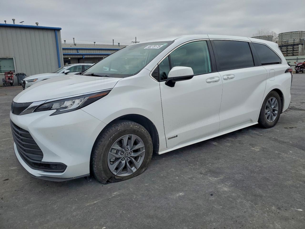 2021 TOYOTA SIENNA