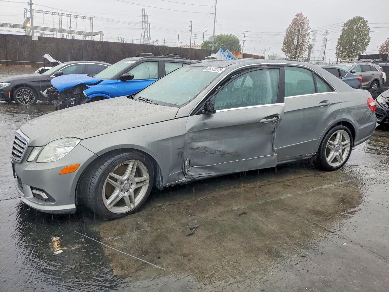 2011 MERCEDES-BENZ E