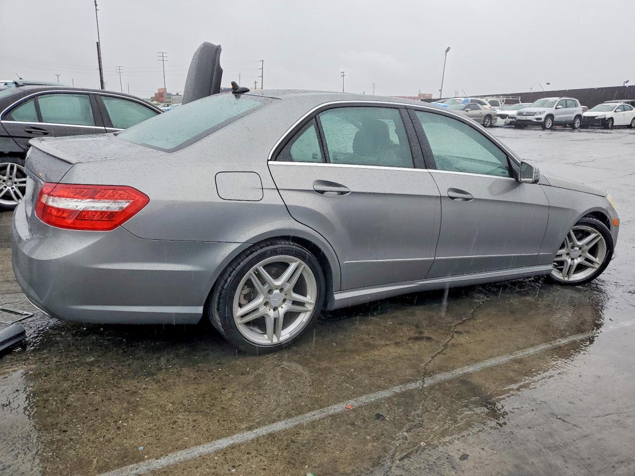 2011 MERCEDES-BENZ E 350 photo 3