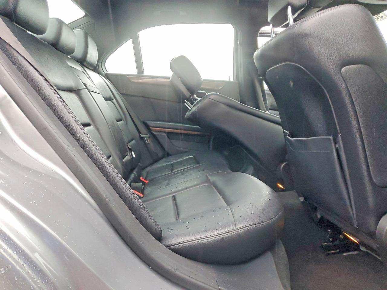 2011 MERCEDES-BENZ E 350 photo 10