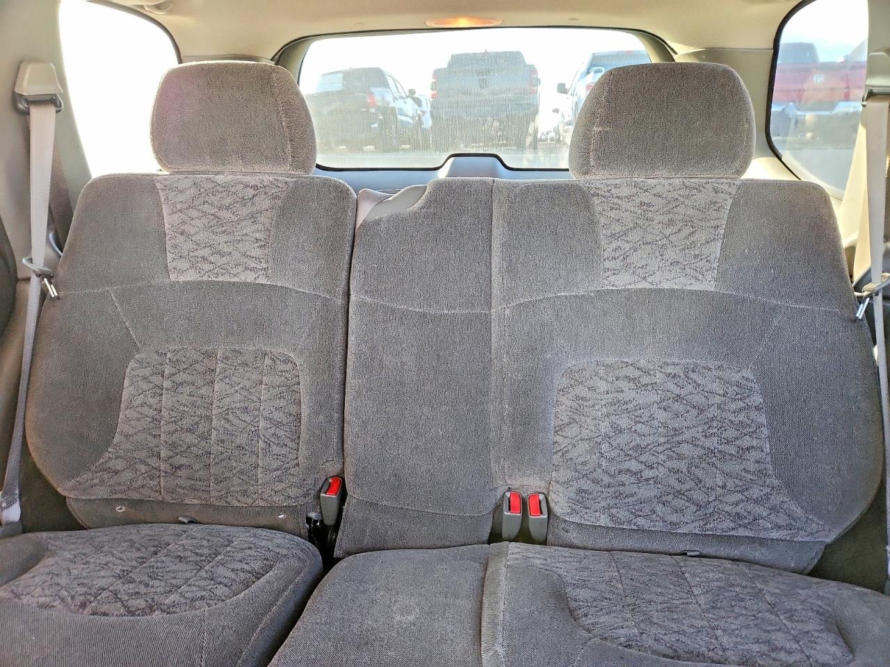 2004 GMC ENVOY photo 10