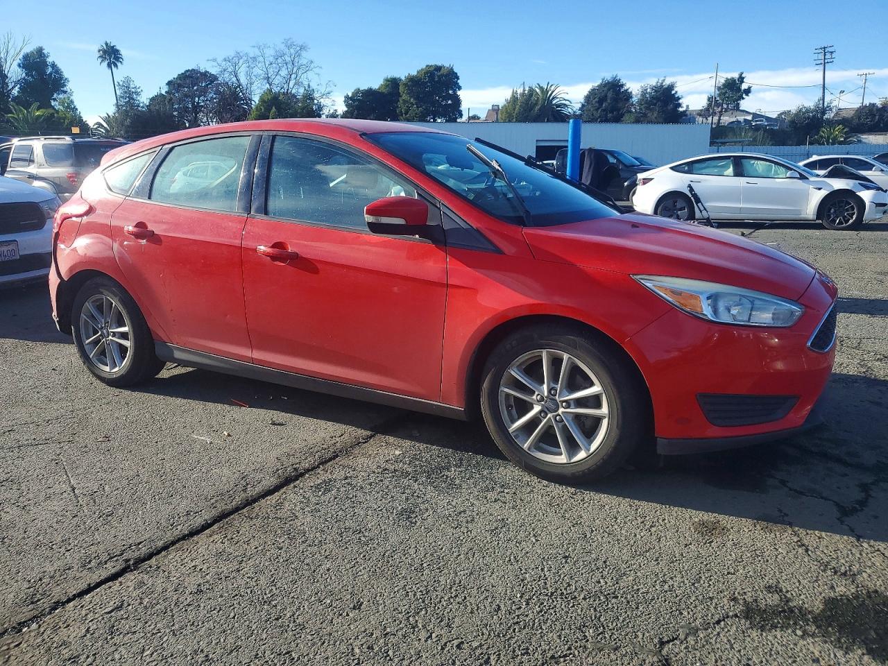 2015 FORD FOCUS SE photo 4