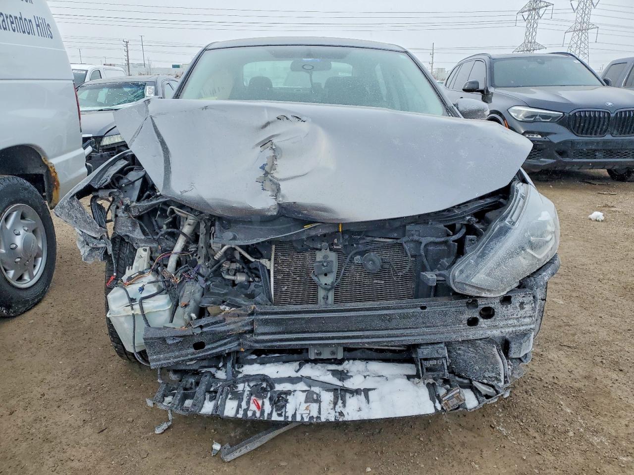 2019 NISSAN SENTRA S photo 5