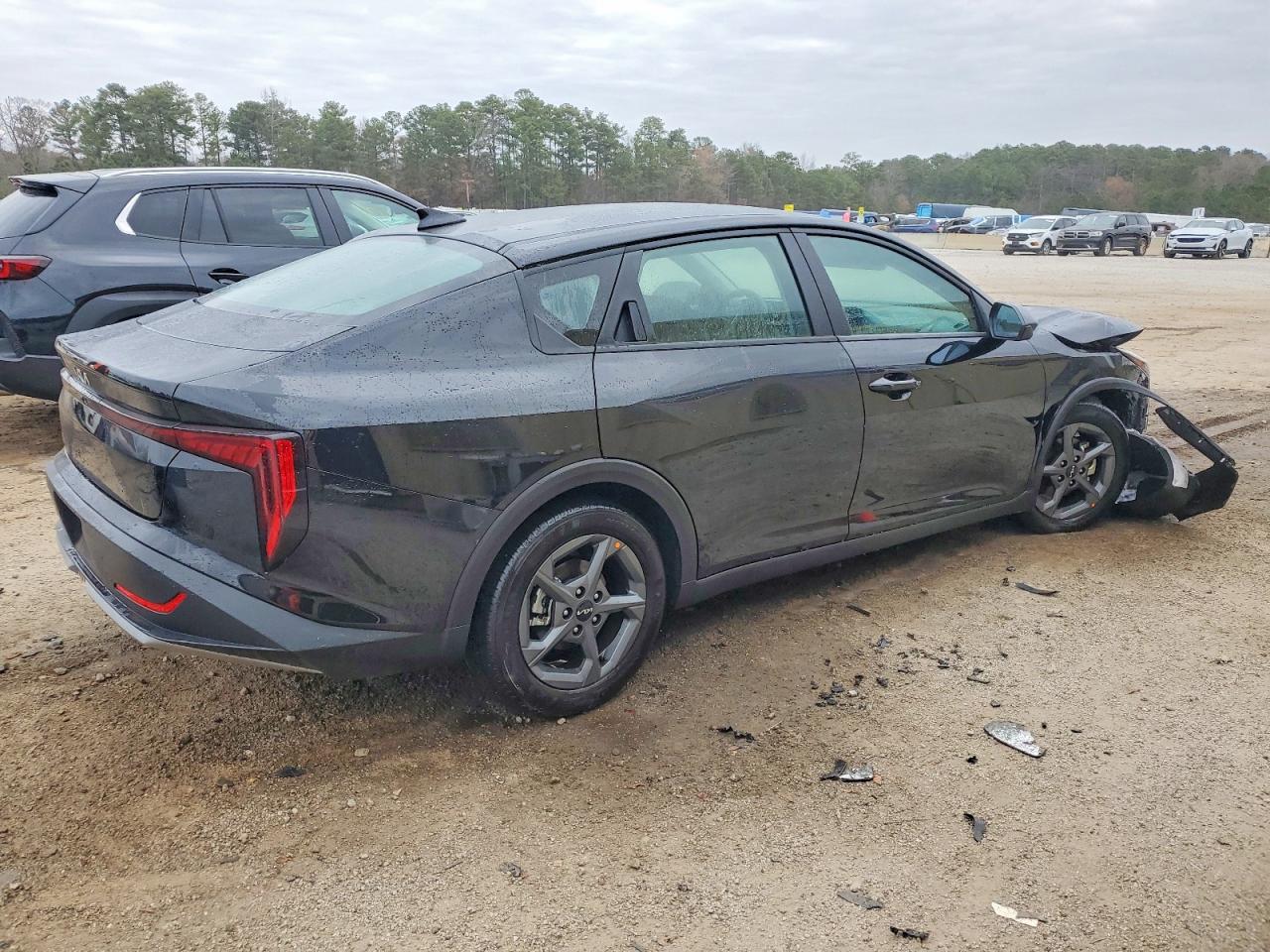 2025 KIA K4 LX photo 3