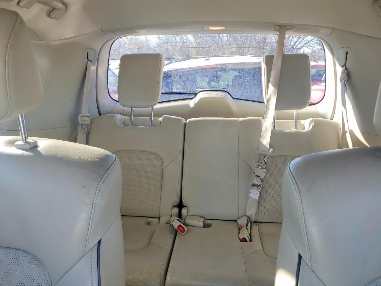 2019 INFINITI QX80 LUXE photo 10