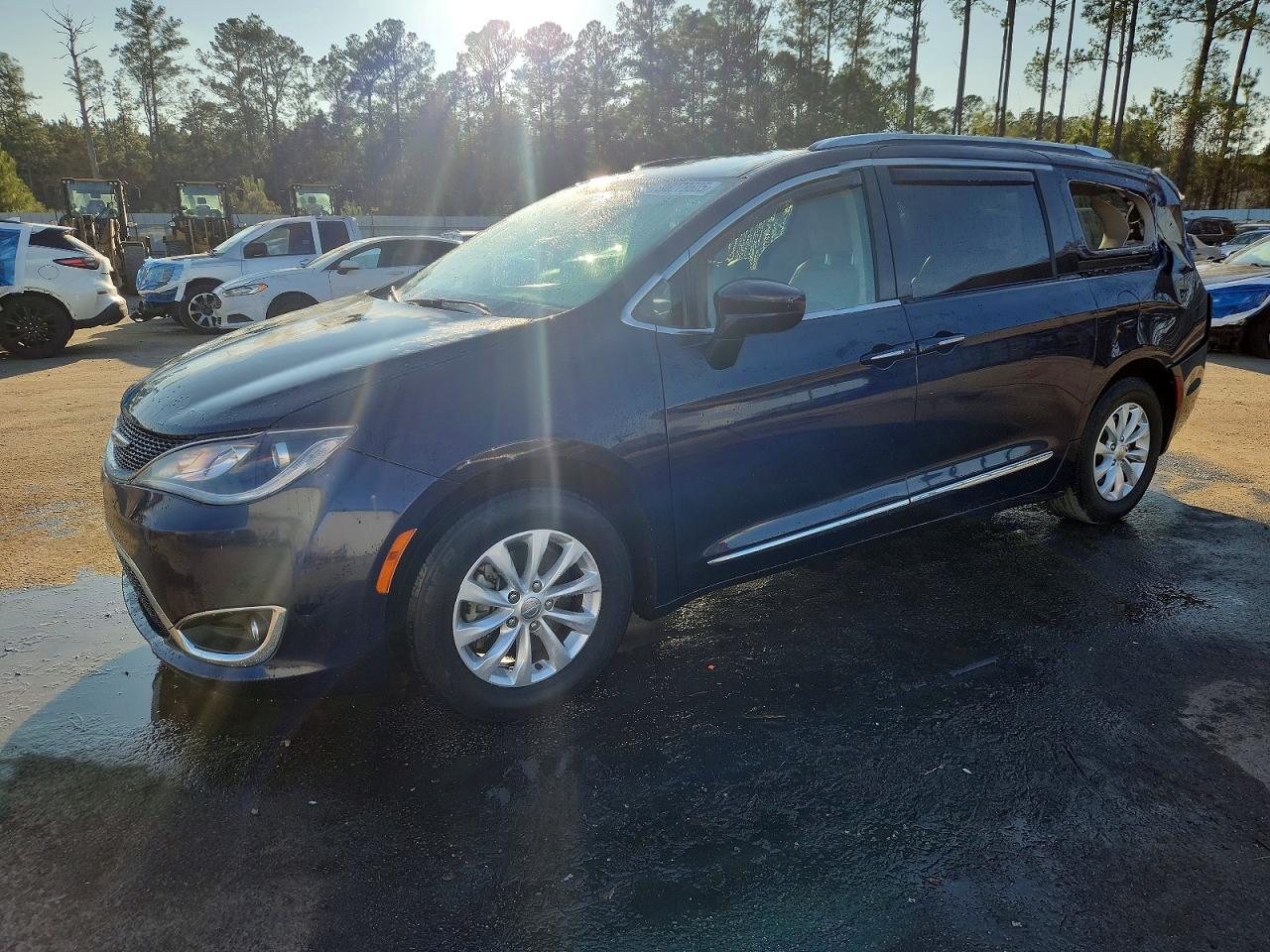 2019 CHRYSLER PACIFICA