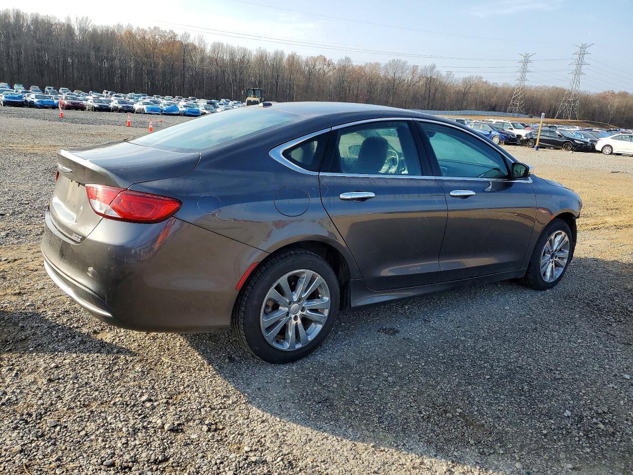 2015 CHRYSLER 200 LIMITED photo 3