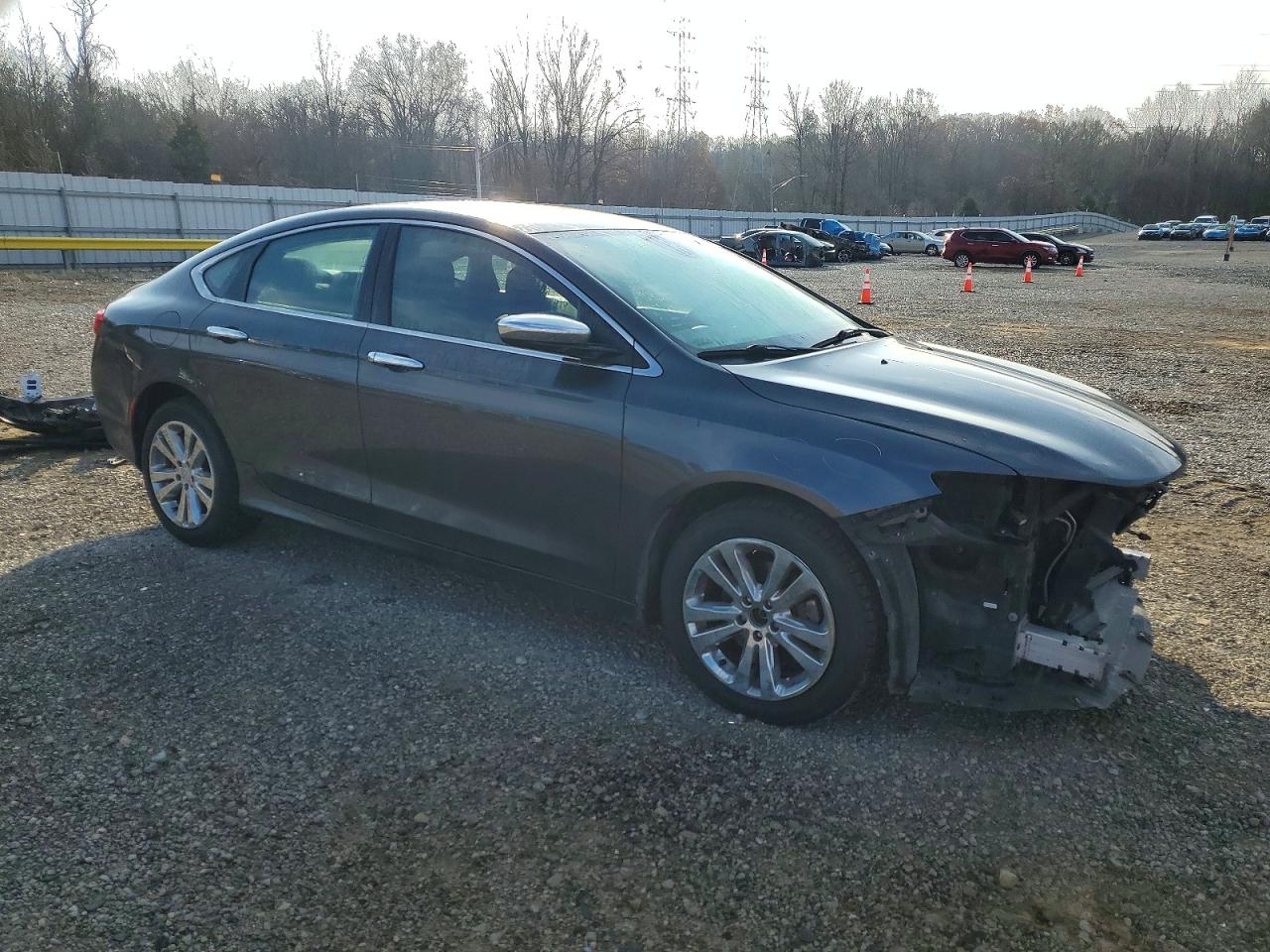 2015 CHRYSLER 200 LIMITED photo 4