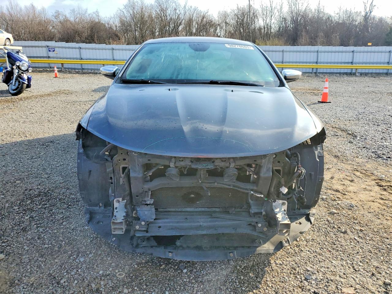 2015 CHRYSLER 200 LIMITED photo 5