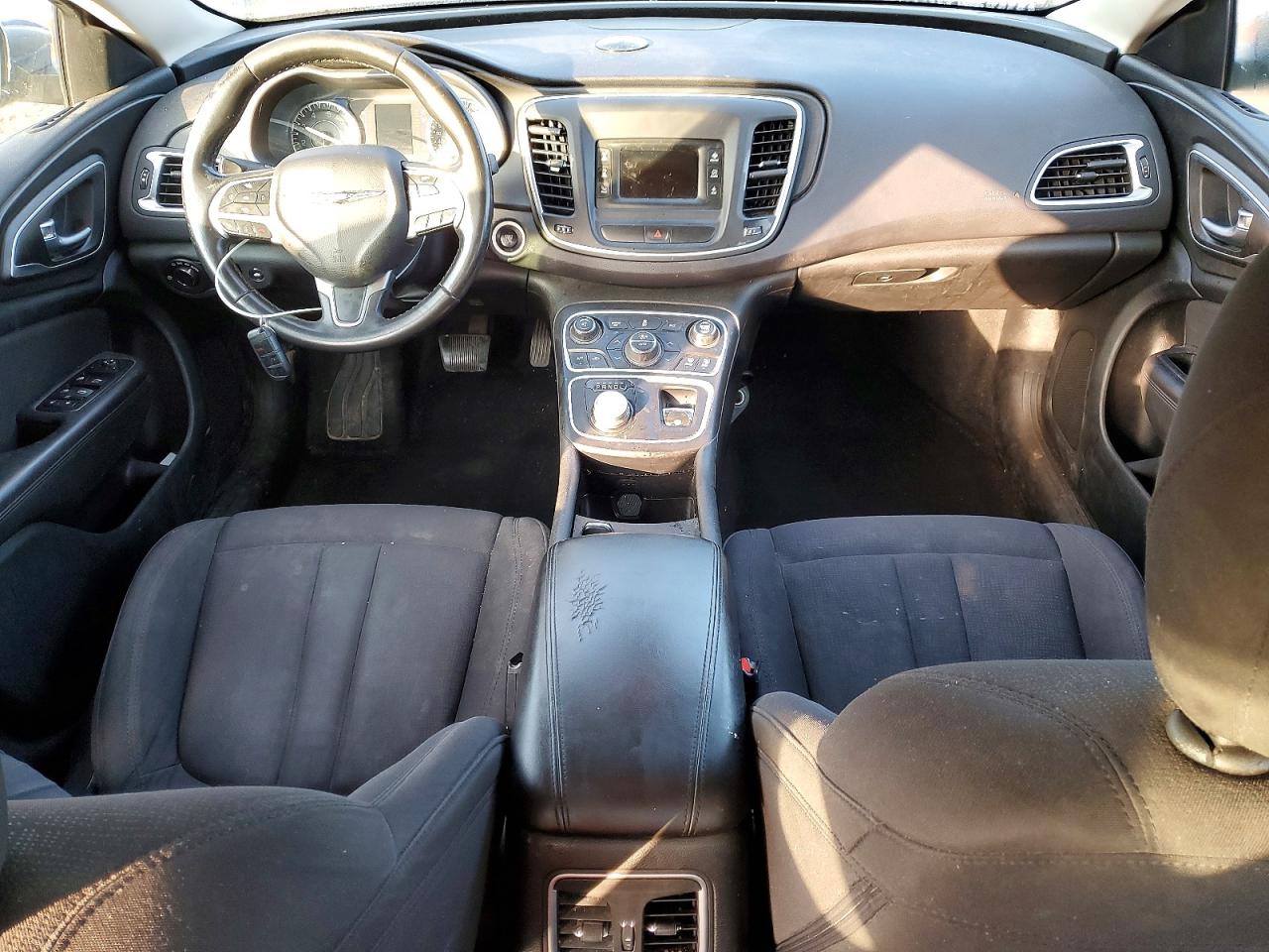 2015 CHRYSLER 200 LIMITED photo 8