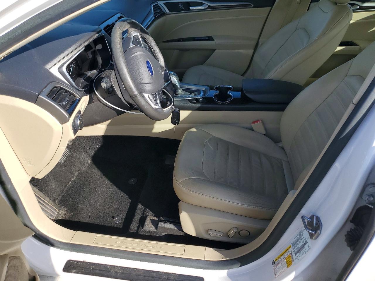 2016 FORD FUSION SE photo 7