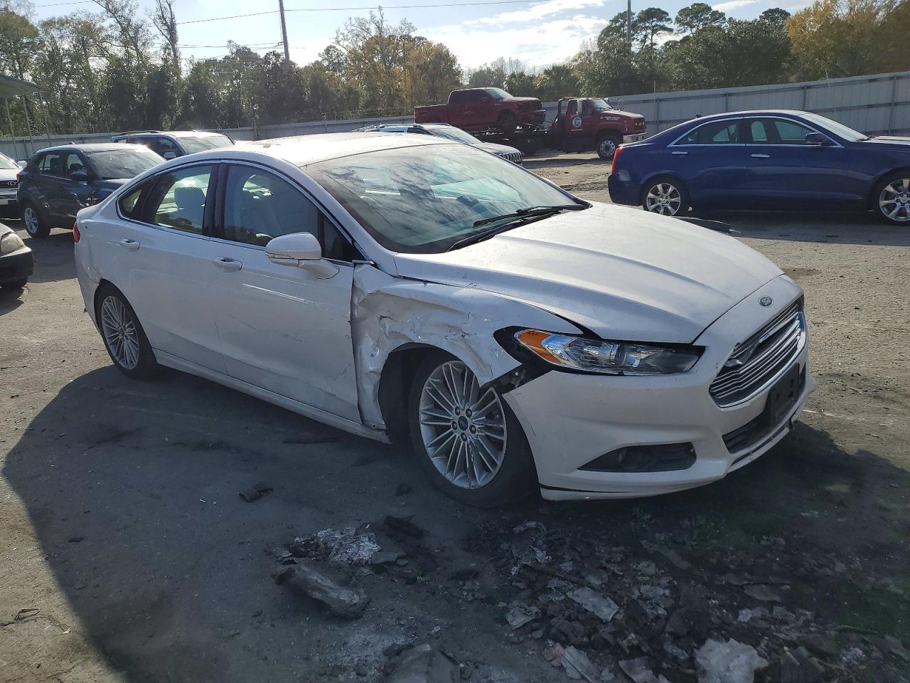 2016 FORD FUSION SE photo 4