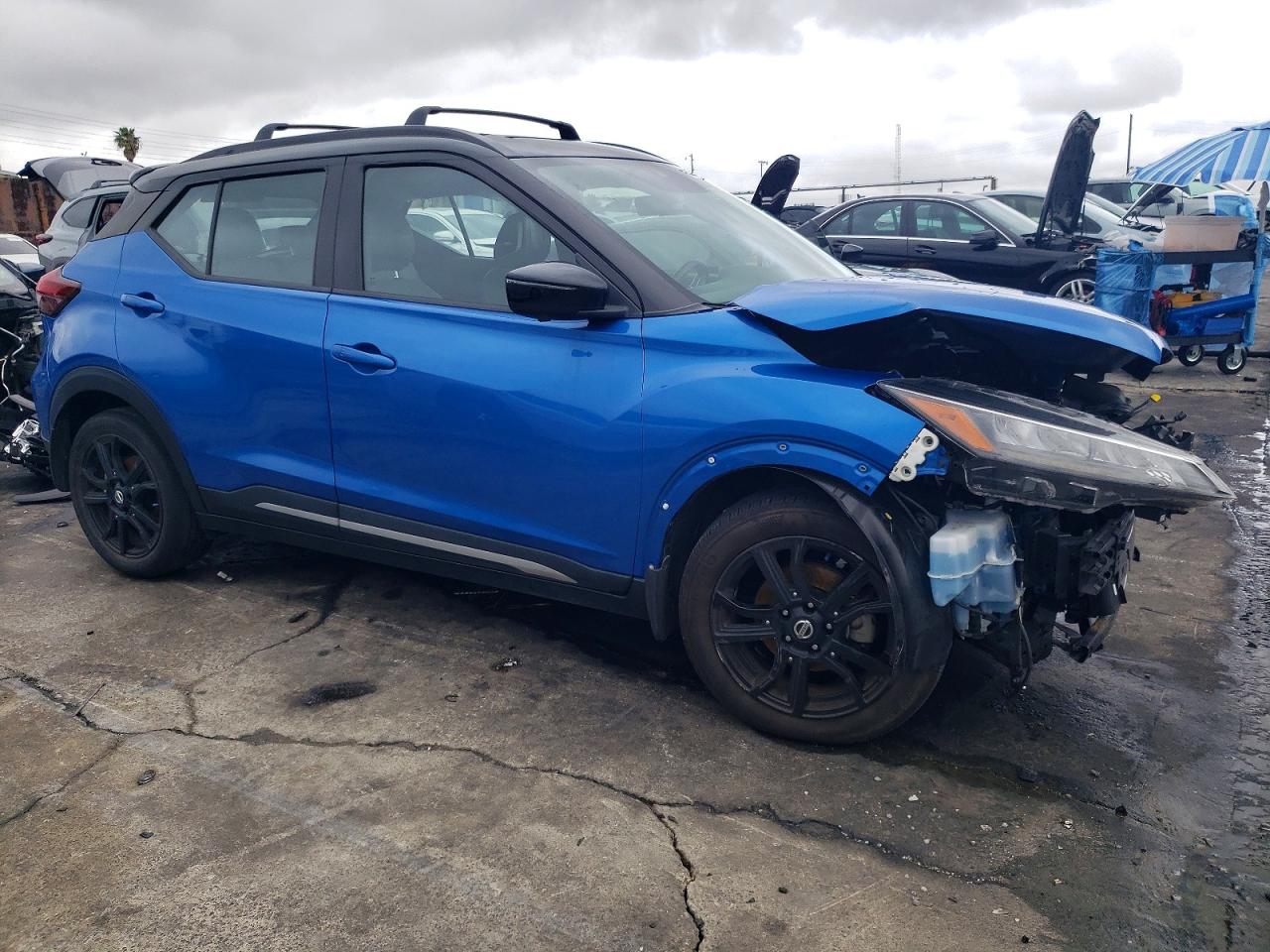 2021 NISSAN KICKS SR photo 4
