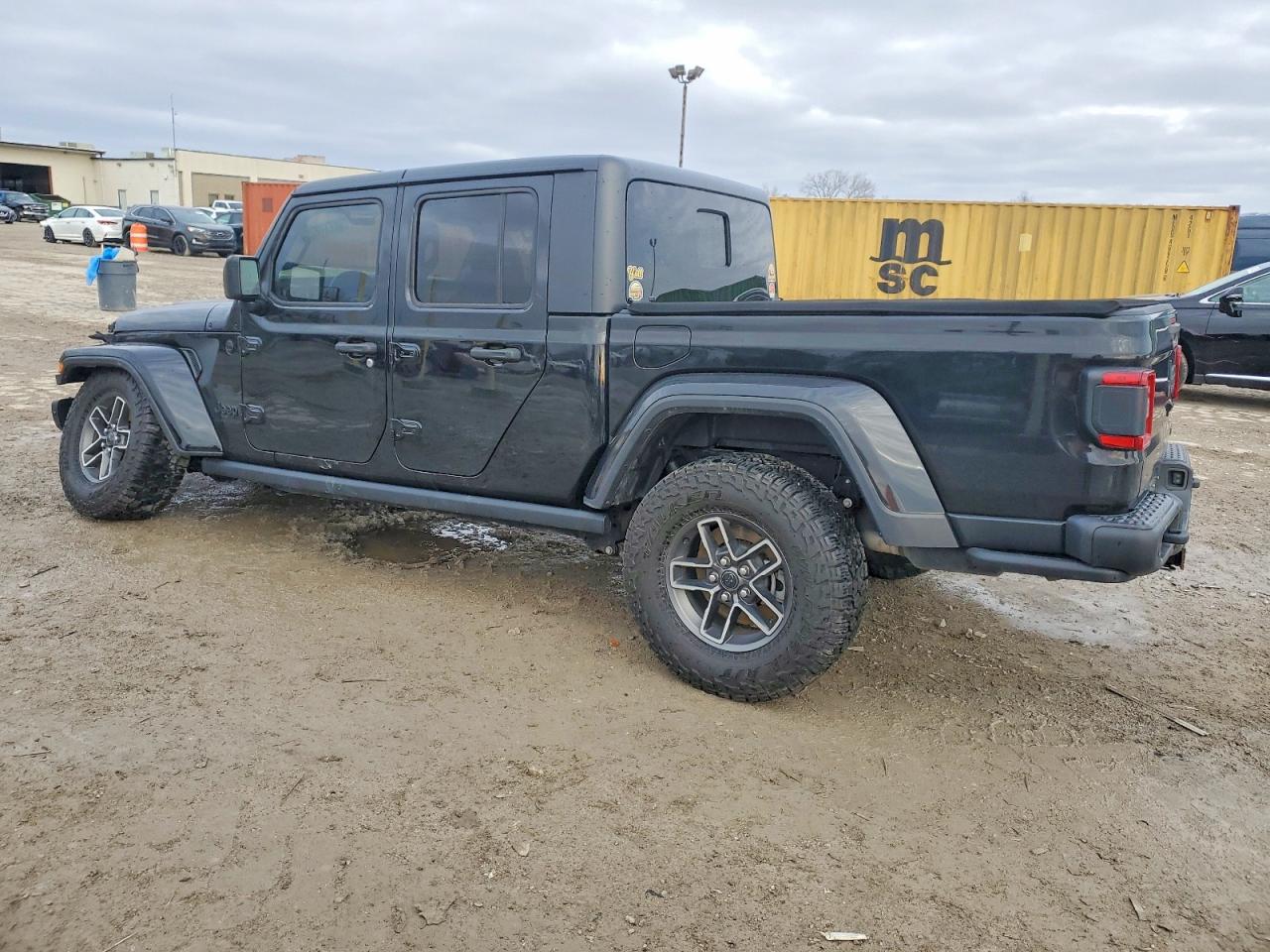 2021 JEEP GLADIATOR SPORT photo 2