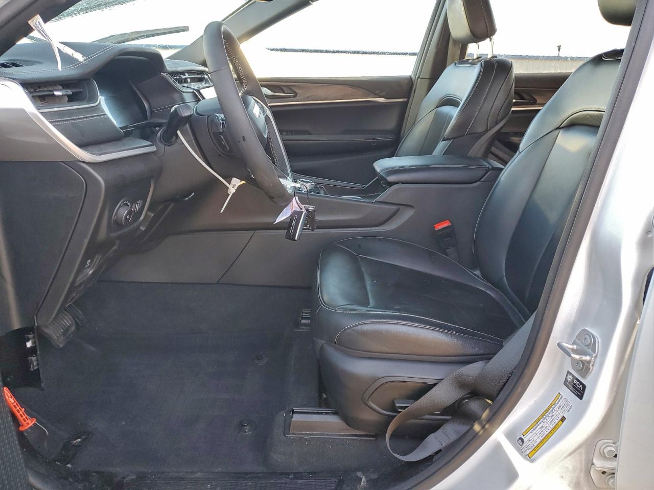 2024 JEEP GRAND CHEROKEE L LIMITED photo 7