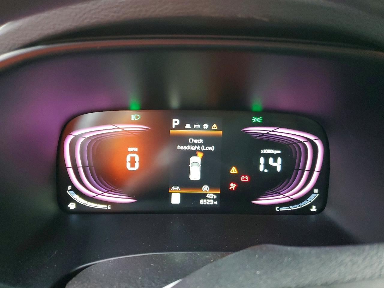 2025 KIA SOUL LX photo 9
