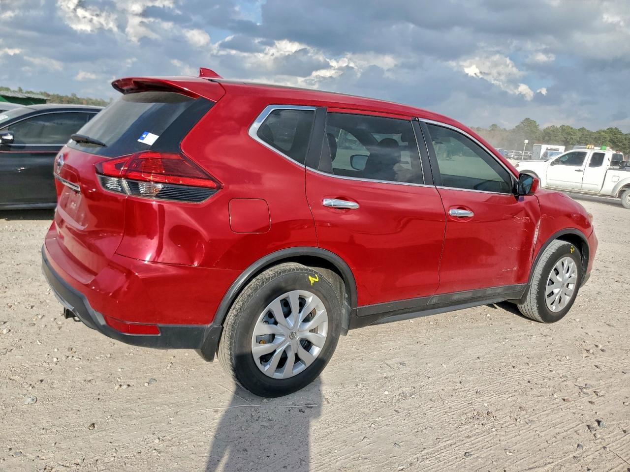 2017 NISSAN ROGUE S photo 3
