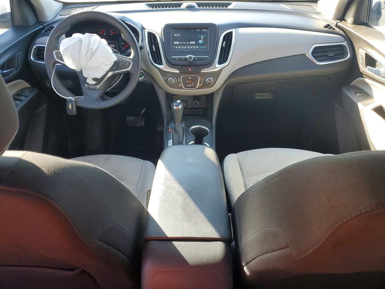 2018 CHEVROLET EQUINOX LS photo 8