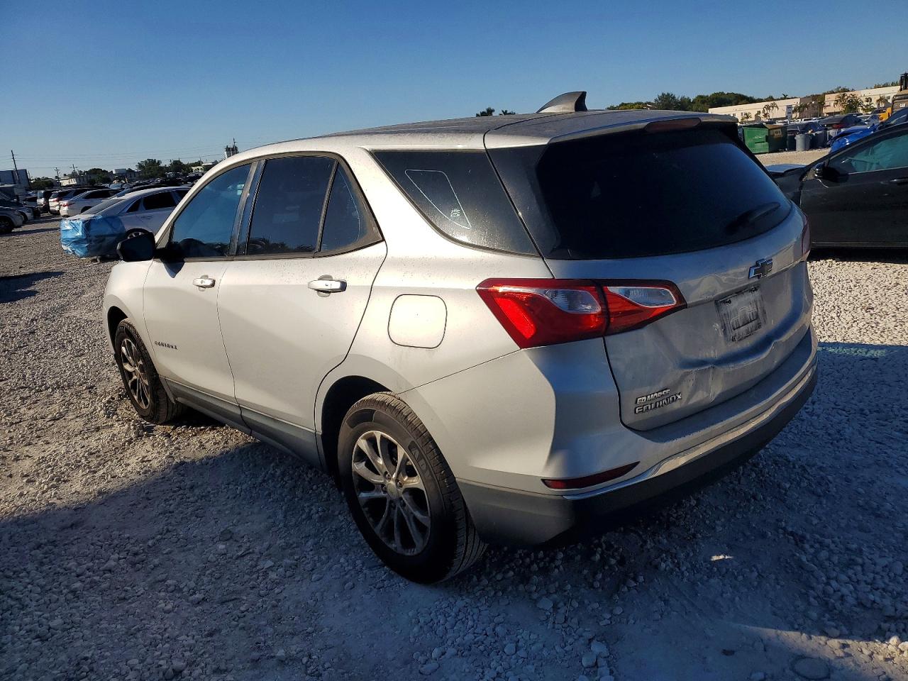 2018 CHEVROLET EQUINOX LS photo 2