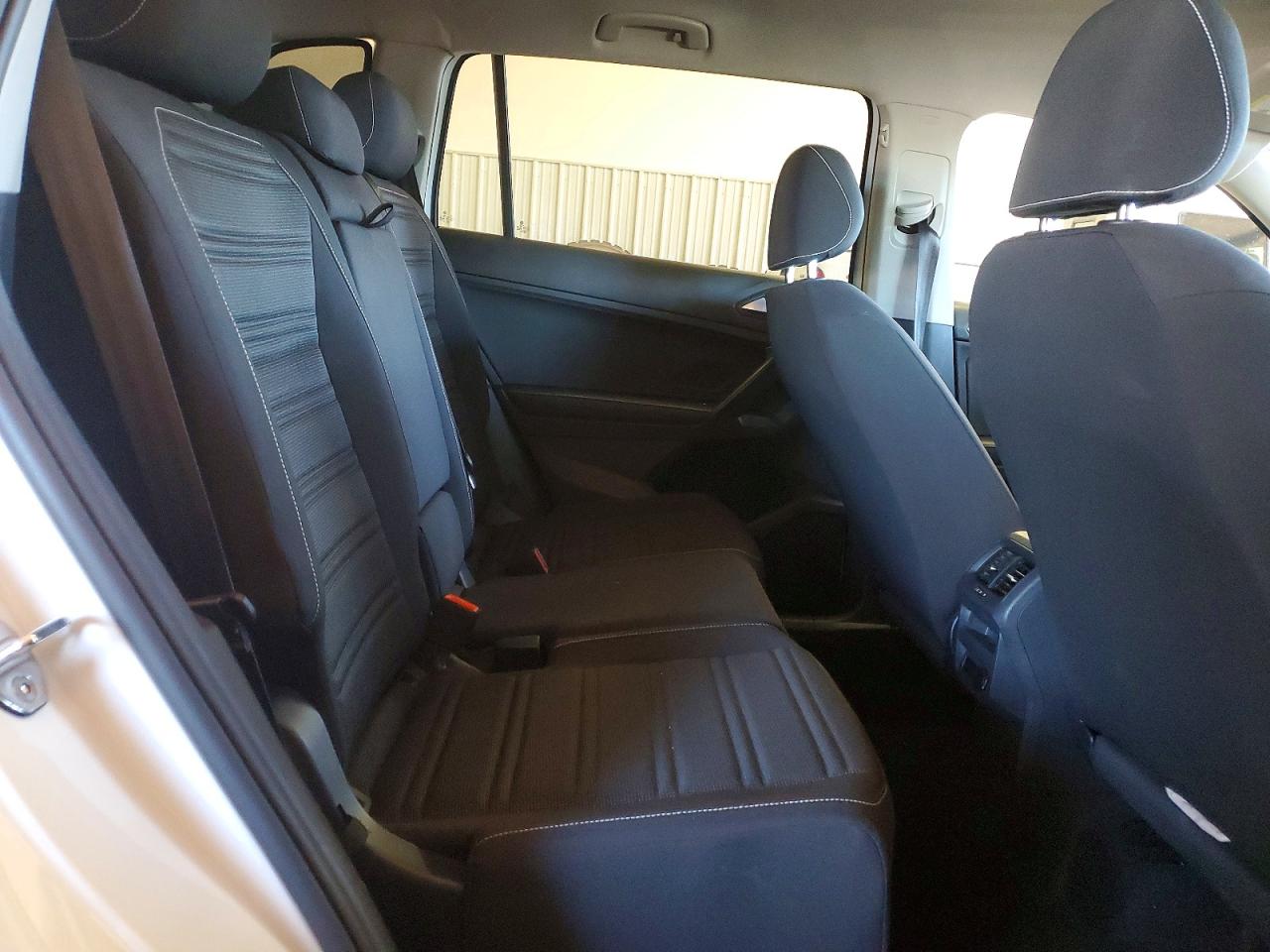 2024 VOLKSWAGEN TIGUAN S photo 11